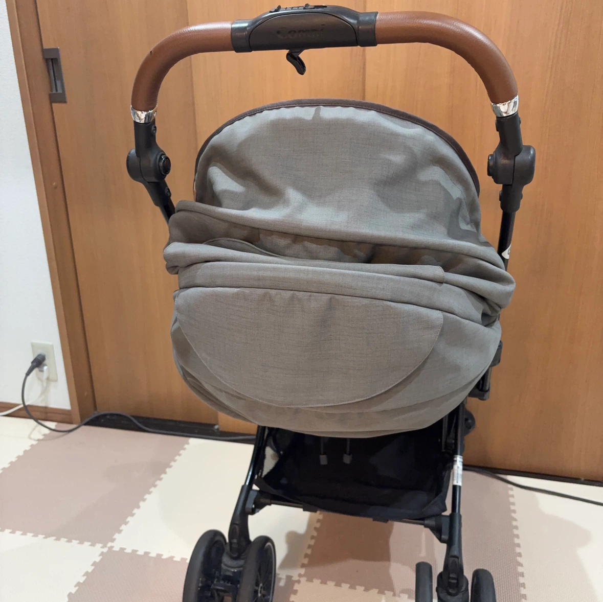 コンビ ベビーカー グレーの写真4枚目