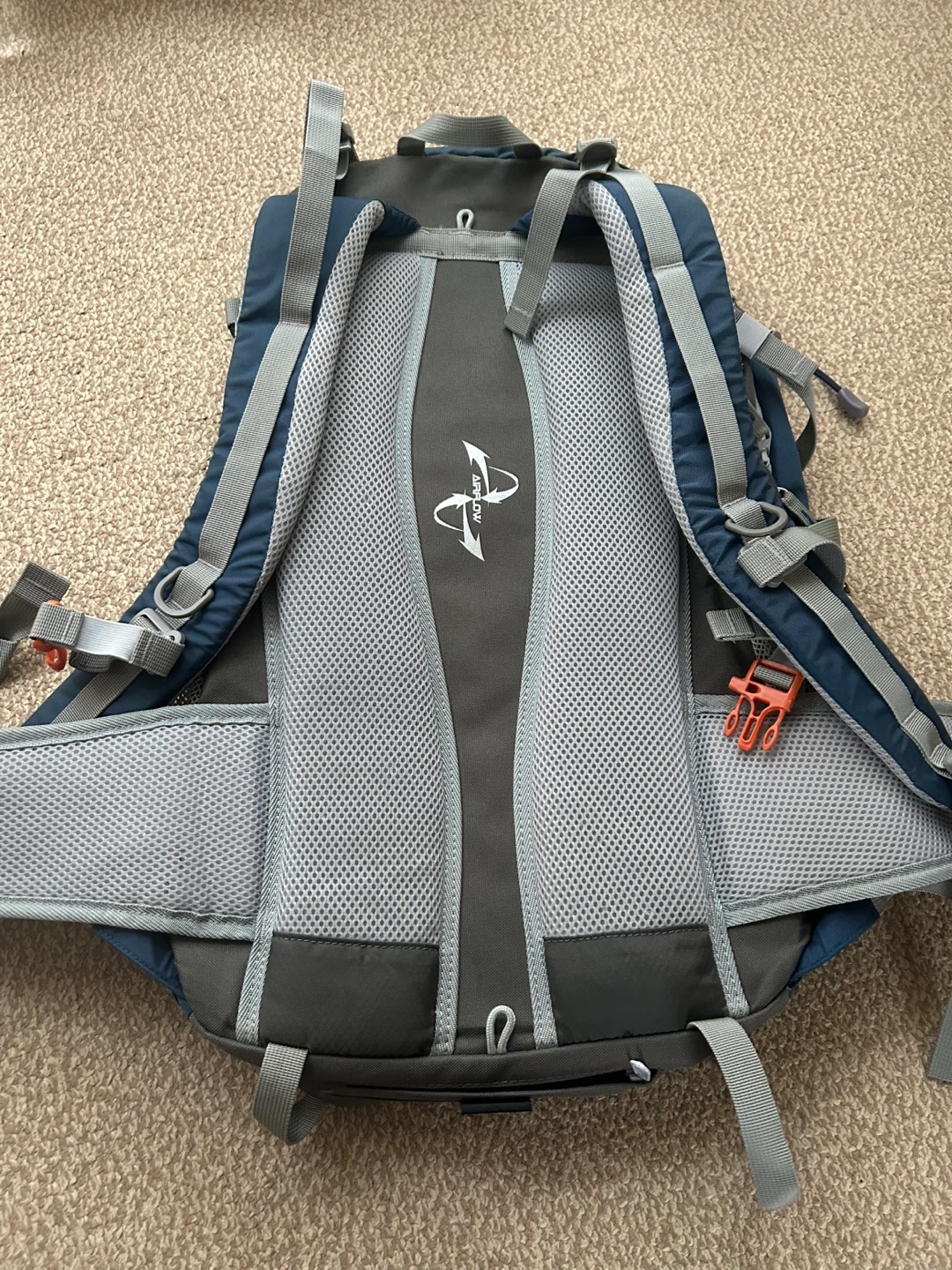 マウンテントップ 登山リュック 35+5Lの写真2枚目