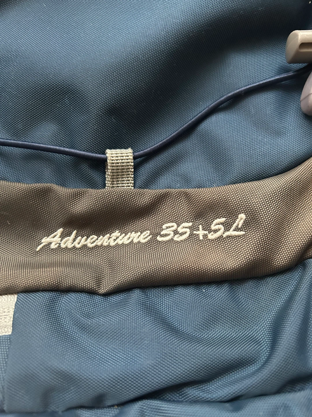 マウンテントップ 登山リュック 35+5Lの写真4枚目