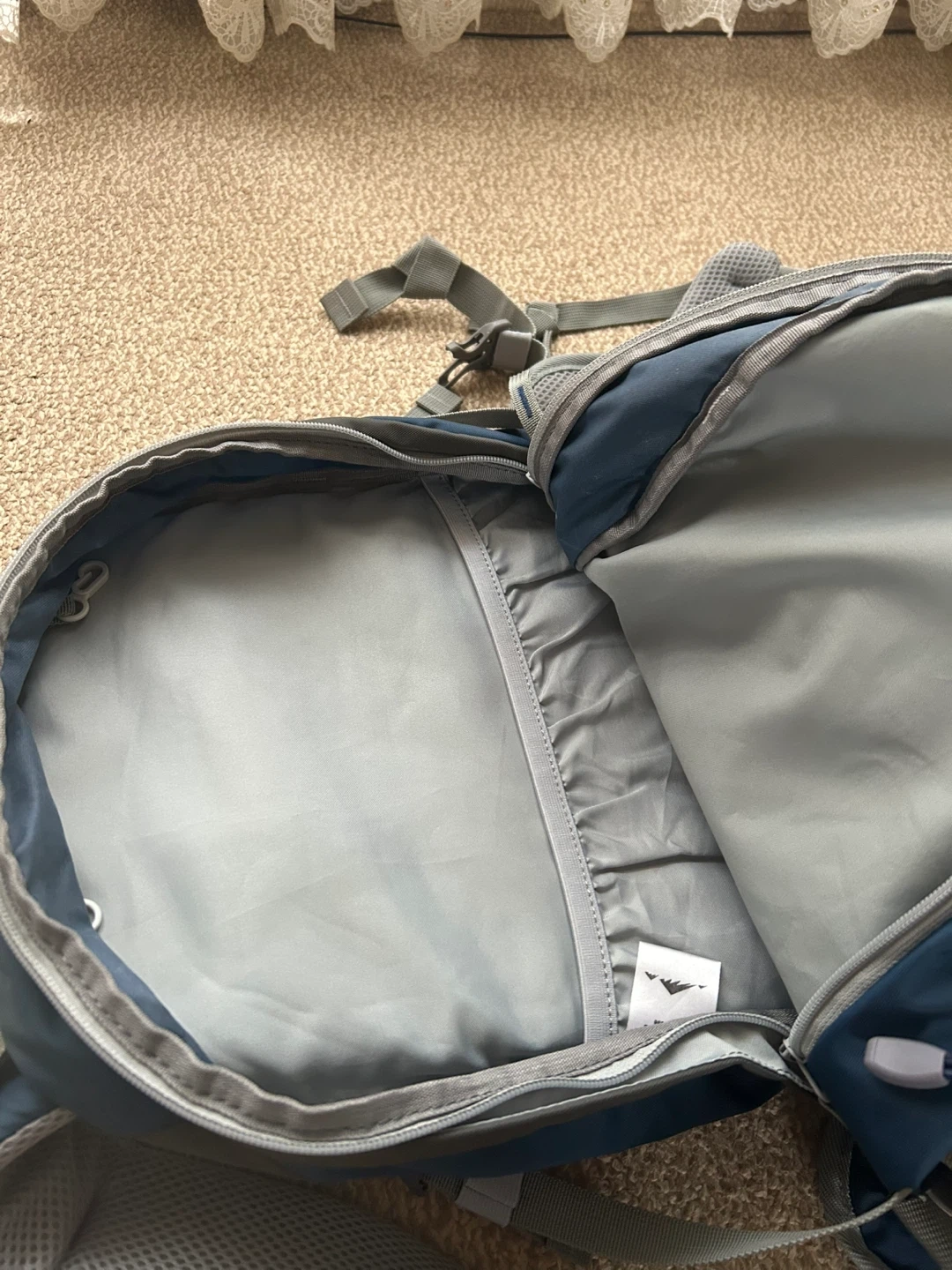 マウンテントップ 登山リュック 35+5Lの写真5枚目