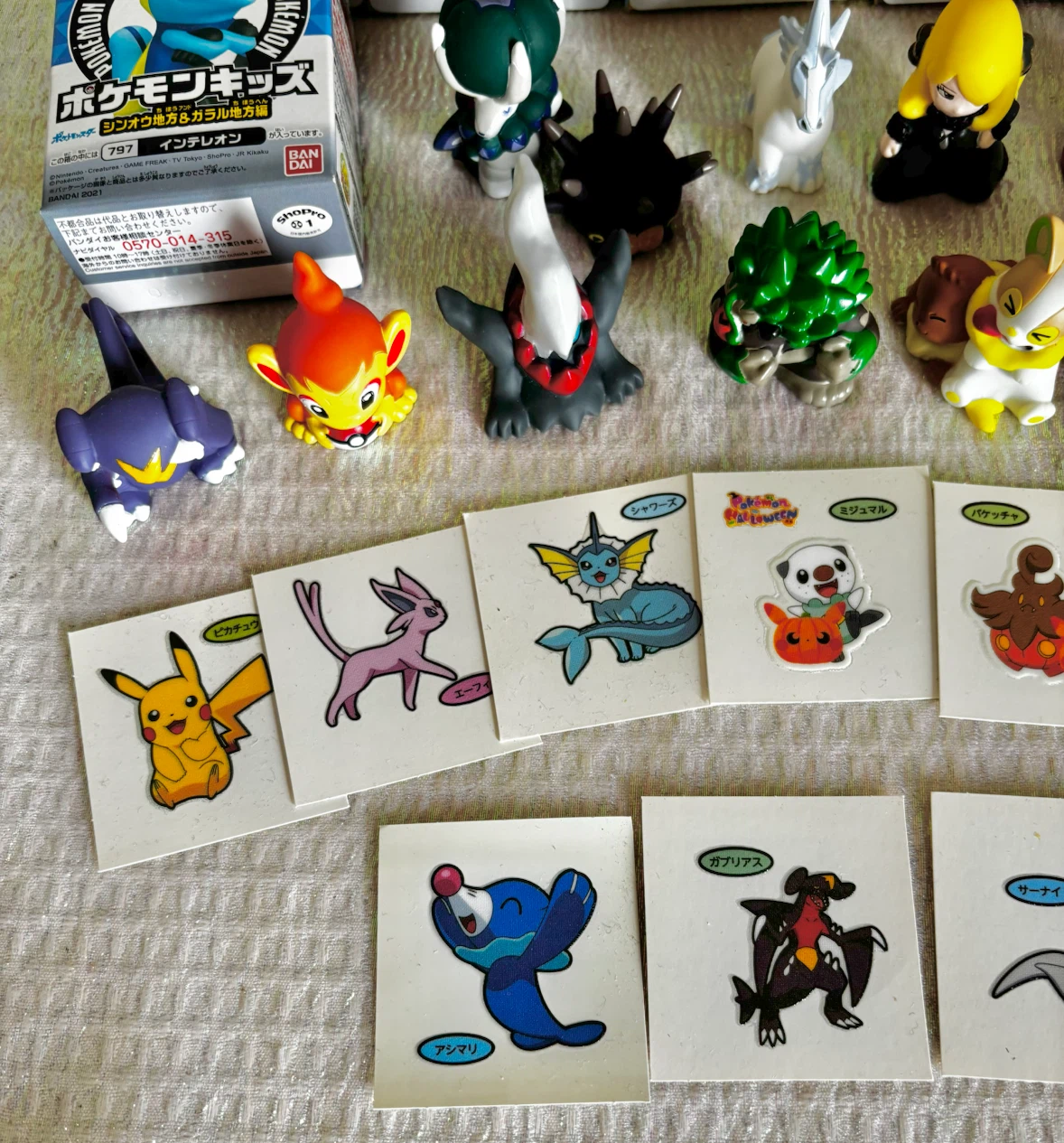 Nintendo 任天堂ポケモンキッズ フィギュア＆ポケモンパン他シール 大量セットの写真6枚目