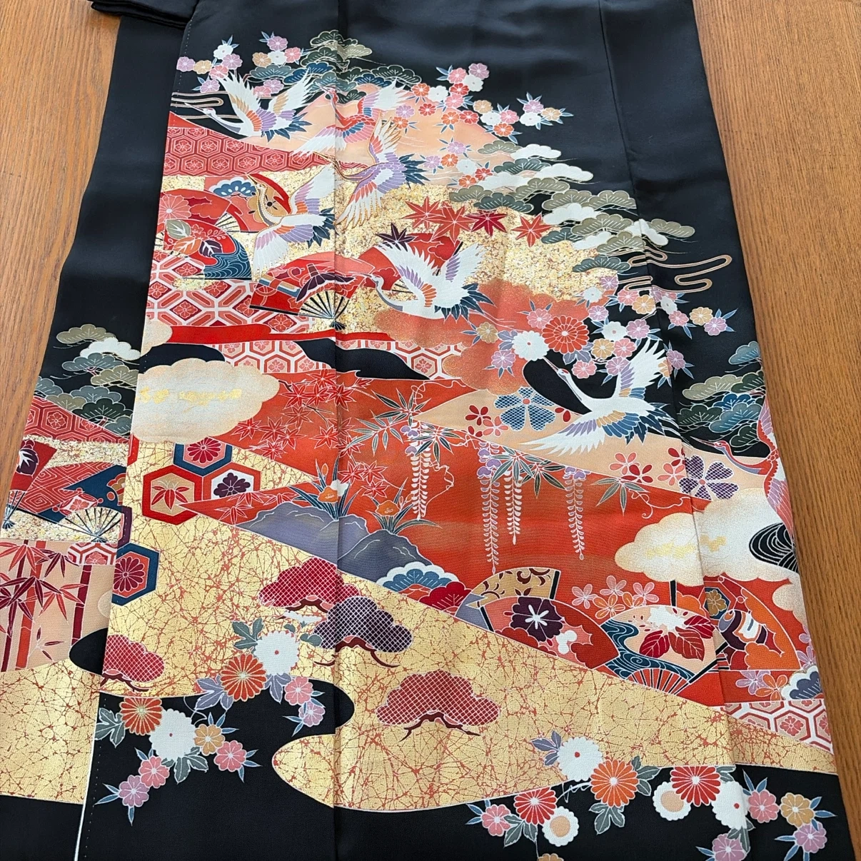 黒留袖 鶴 松竹梅 金彩の写真3枚目