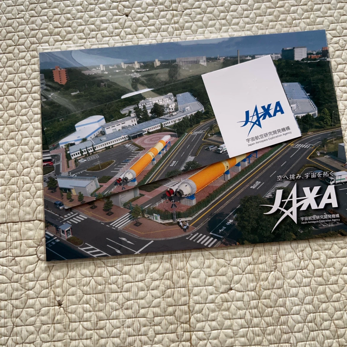 【ピンバッチとステッカーなど】JAXAの写真3枚目