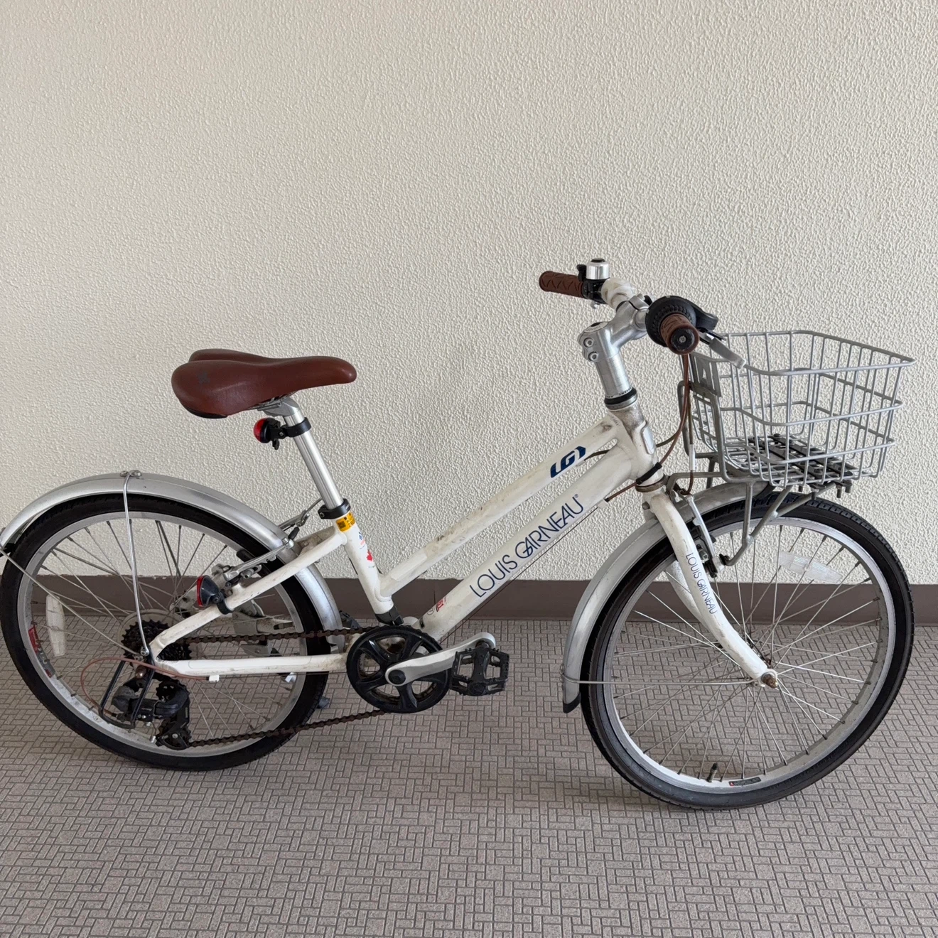 ルイガノ 自転車 ホワイト j22インチ