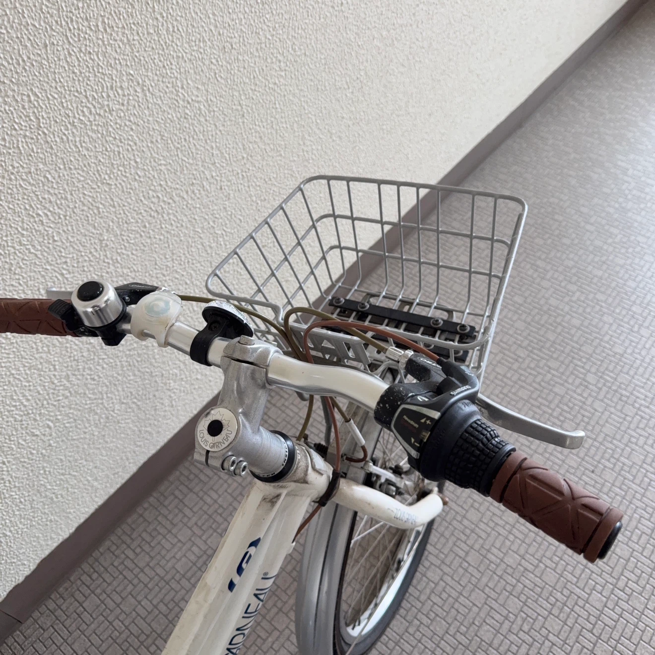 ルイガノ 自転車 ホワイト　j22インチの写真3枚目