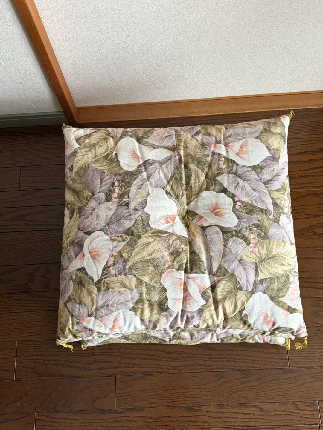 座布団 3枚セット カバー付き