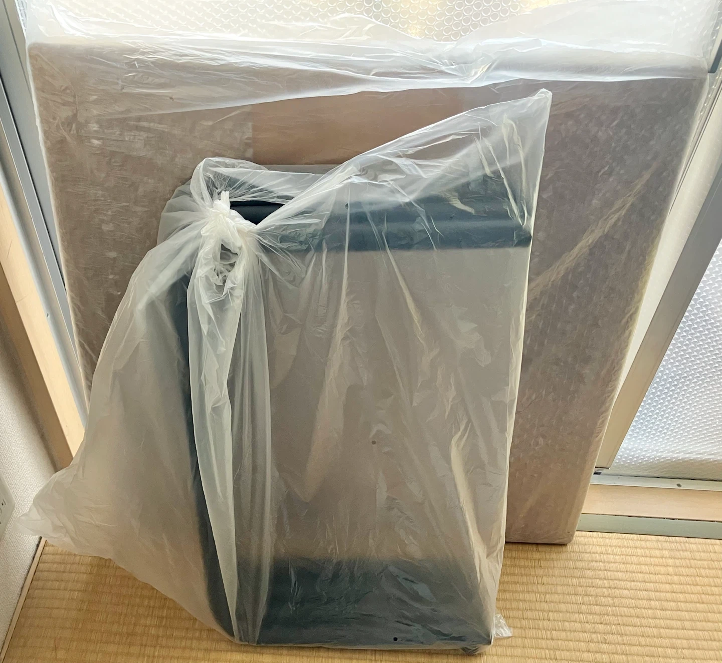 東谷 カフェテーブル END-223T ブラウンの写真5枚目