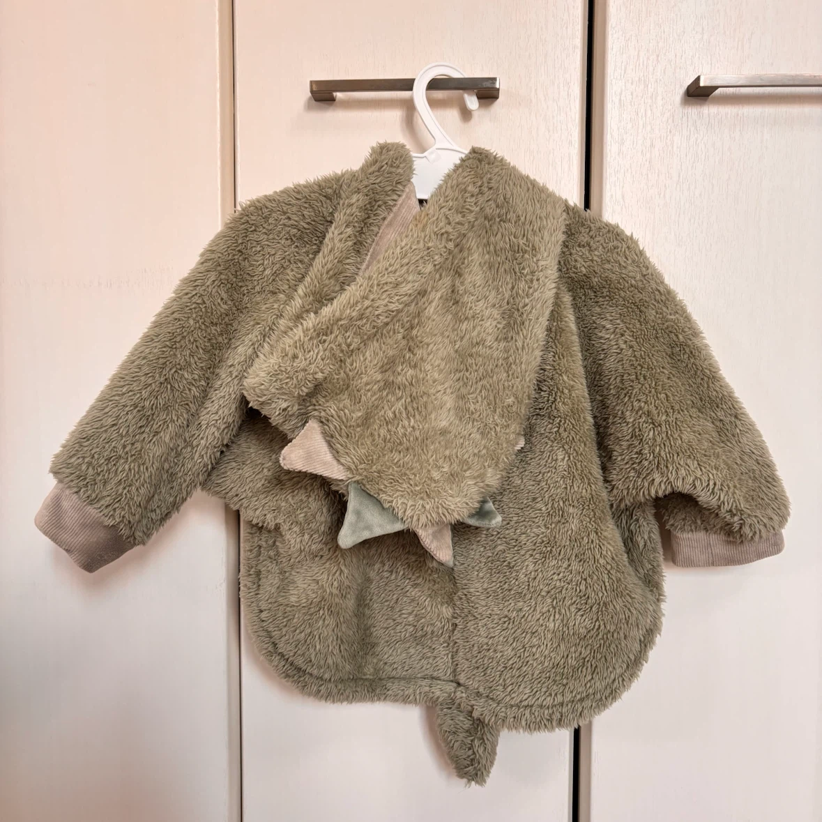 ポンチョ風 アウター DADWAY 恐竜 ボア 80サイズの写真2枚目