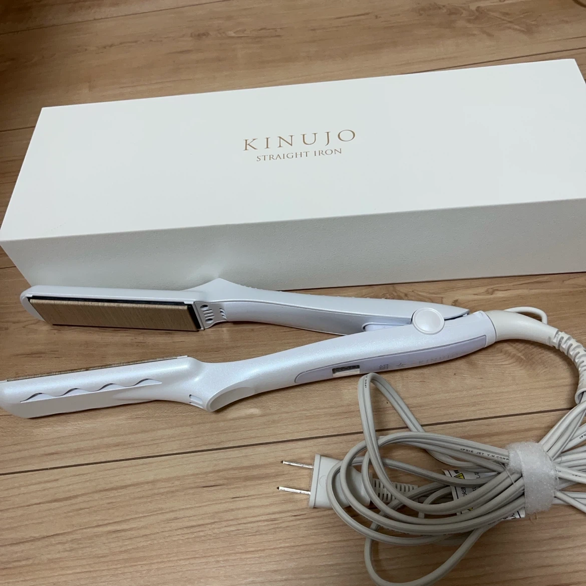 絹女 KINUJO ストレートアイロン LM225