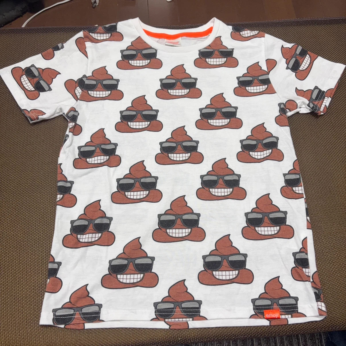 絵文字柄(ウン◯)半袖Tシャツ ホワイト Mサイズ