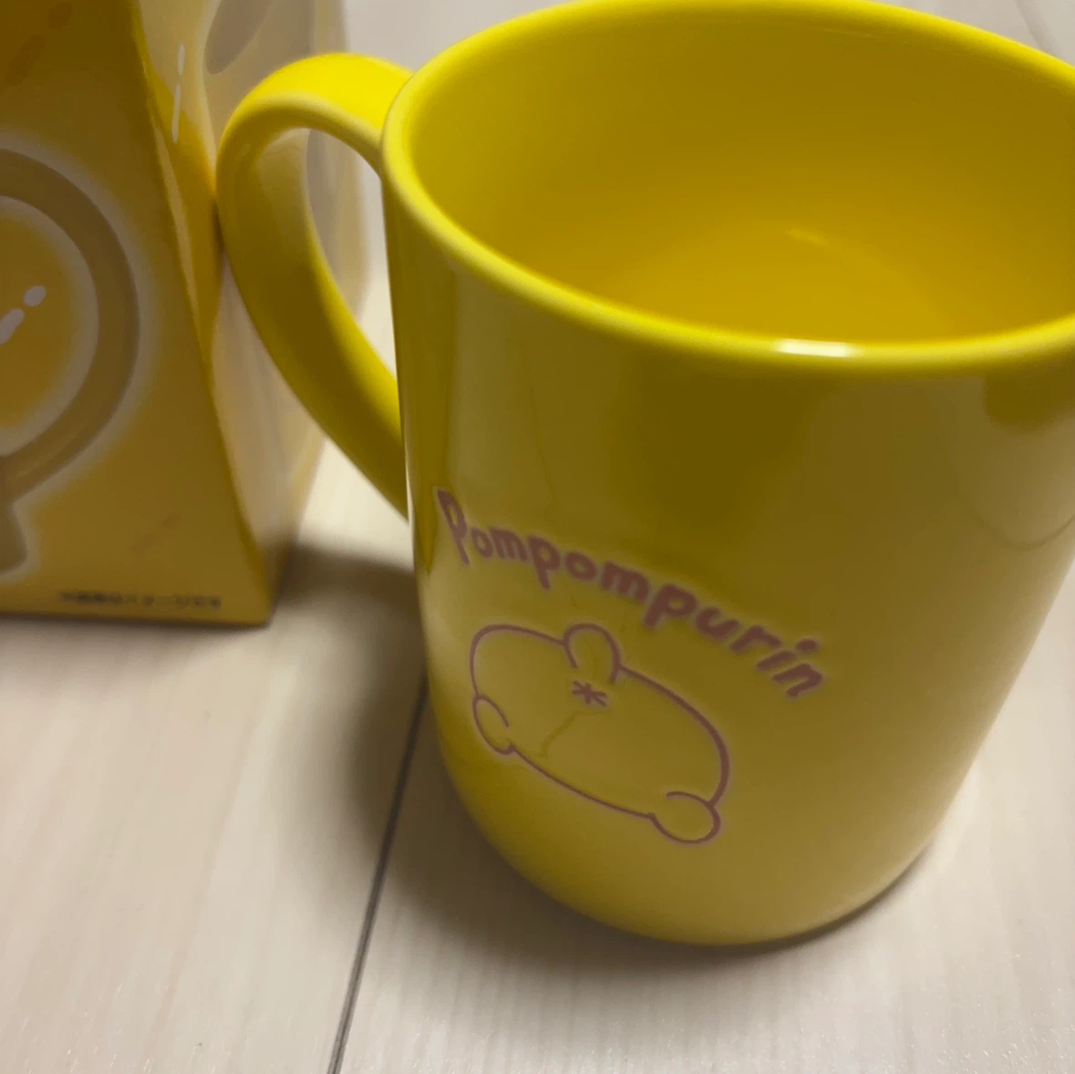 ポムポムプリン マグカップ イエローの写真2枚目