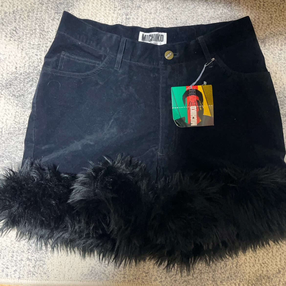 秋冬用ショートパンツ