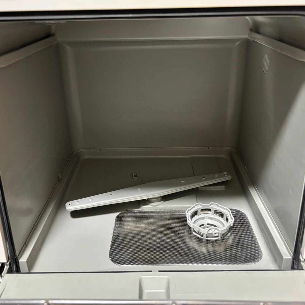 THANKO（サンコー） タンク式食器洗い乾燥「ラクア」 ホワイト 型番：STTDWADW 2022年製の写真5枚目