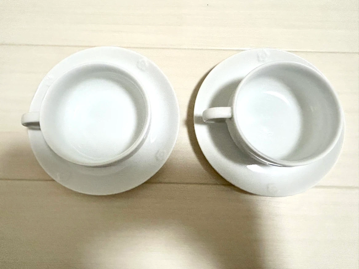【美品】マリークワント スープカップ ティーカップ&ソーサー ペア 2客セット 白 デイジー 2005 ノベルティ 非売品の写真8枚目