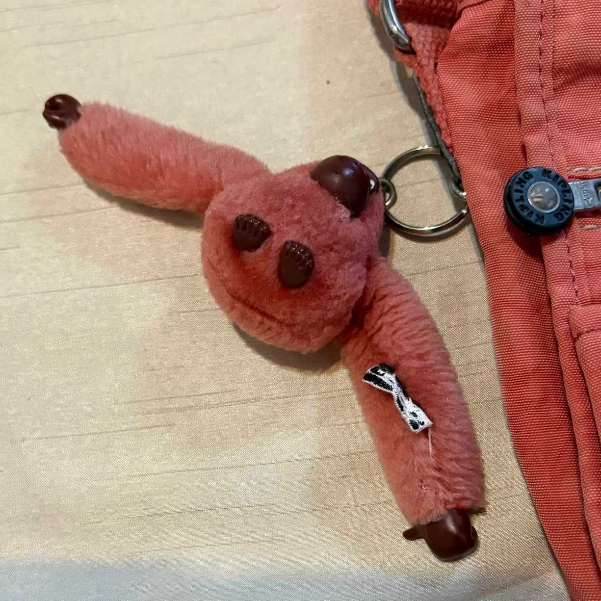 KIPLING ショルダーバッグ ピンク モンキーチャーム付の写真2枚目