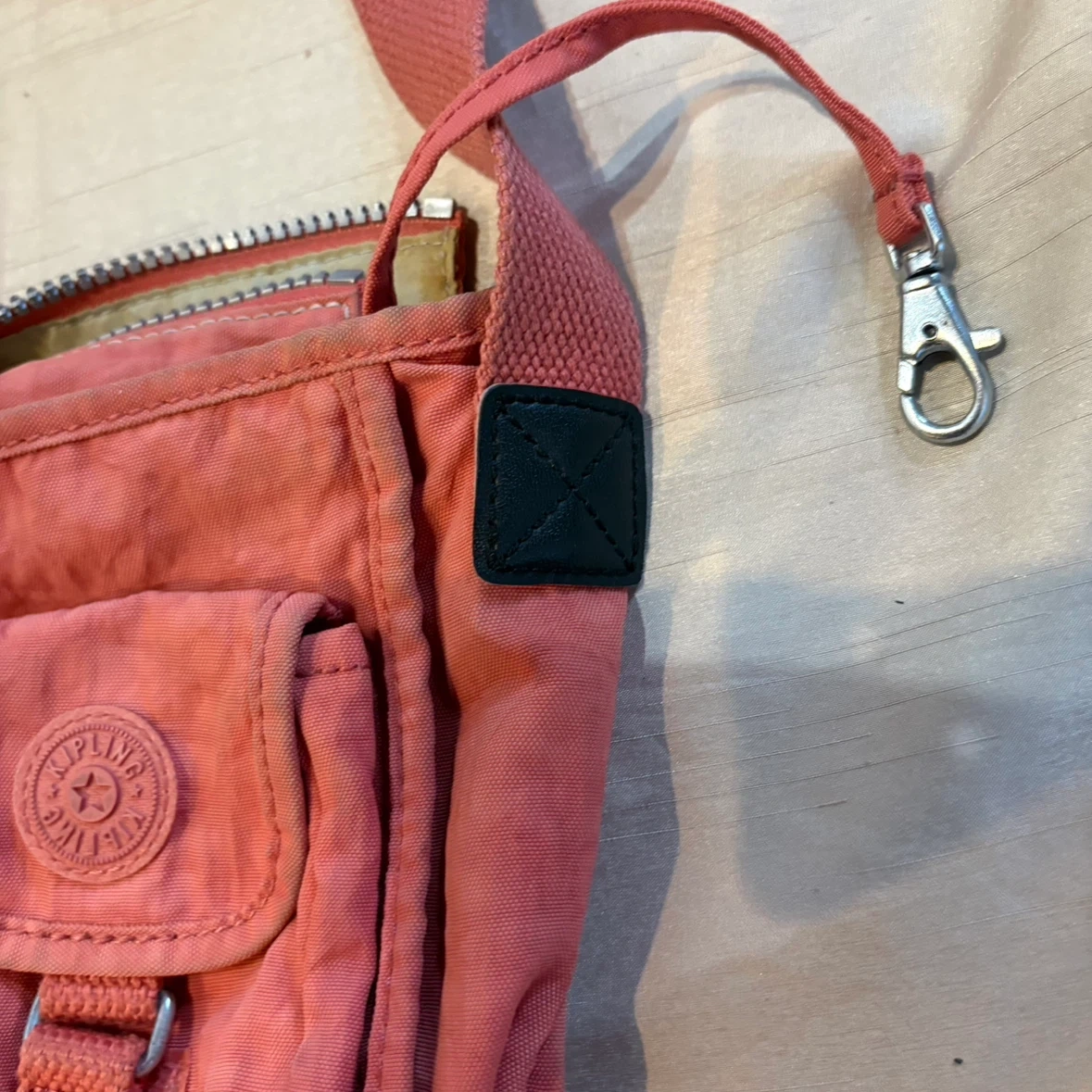 KIPLING ショルダーバッグ ピンク モンキーチャーム付の写真5枚目