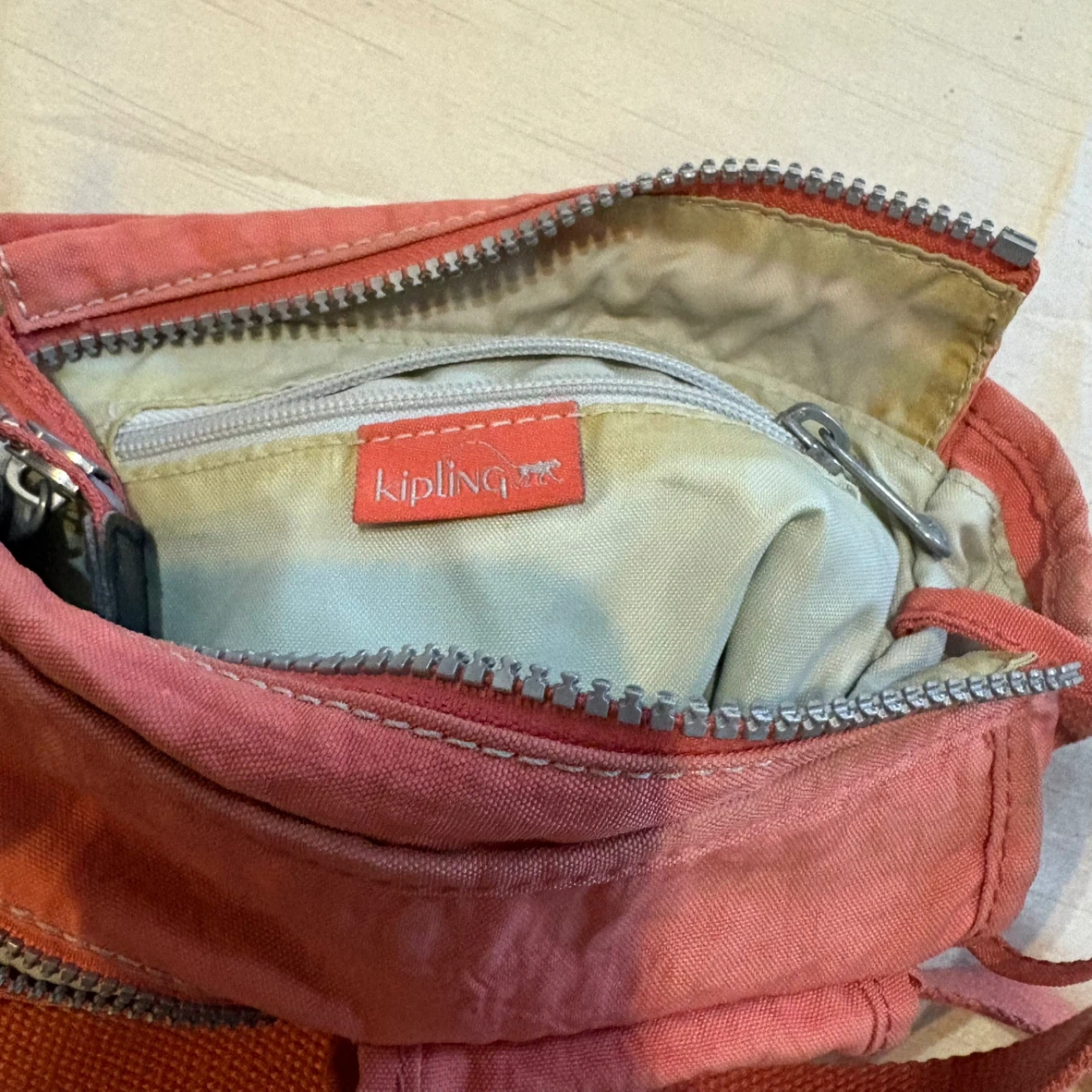 KIPLING ショルダーバッグ ピンク モンキーチャーム付の写真7枚目