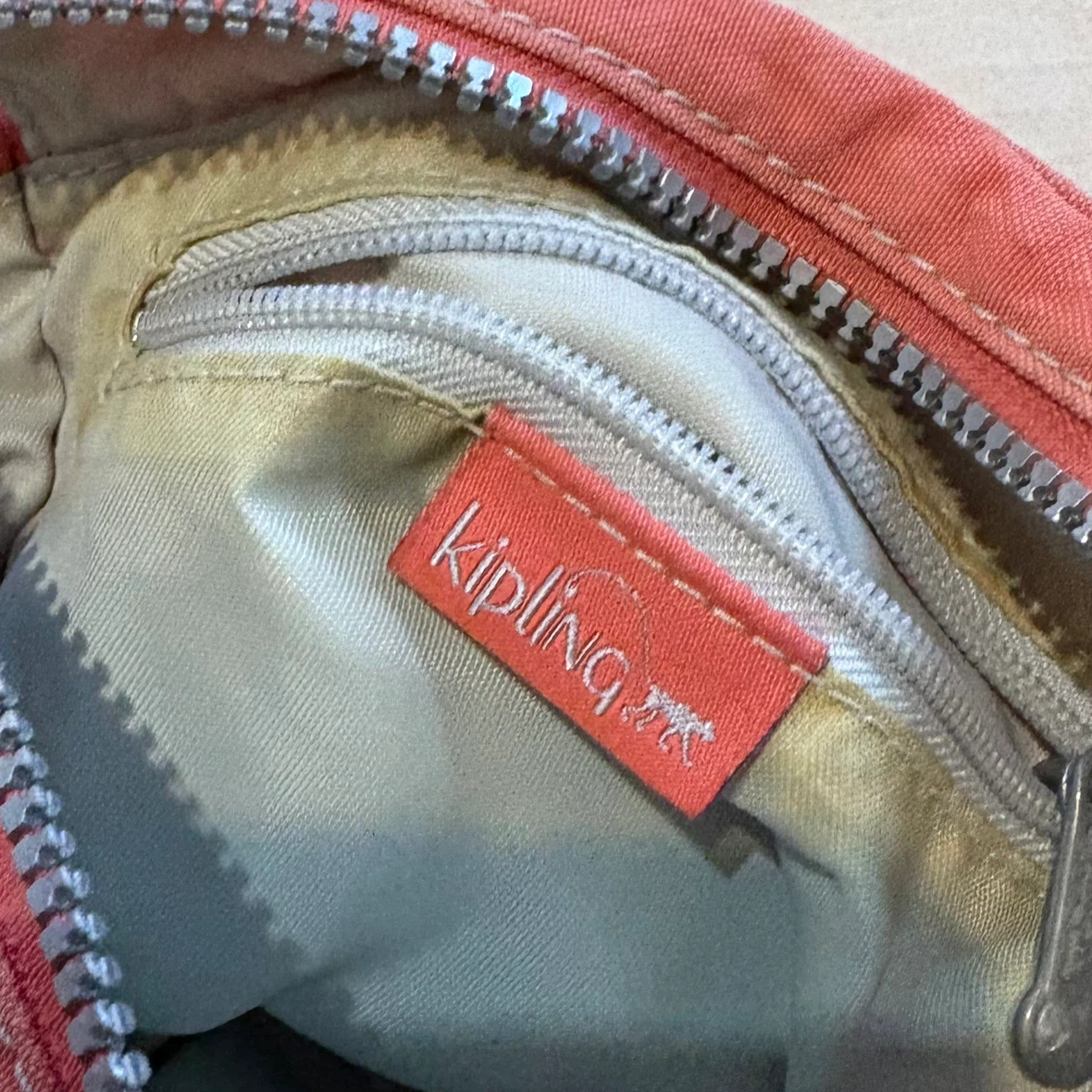 KIPLING ショルダーバッグ ピンク モンキーチャーム付の写真8枚目