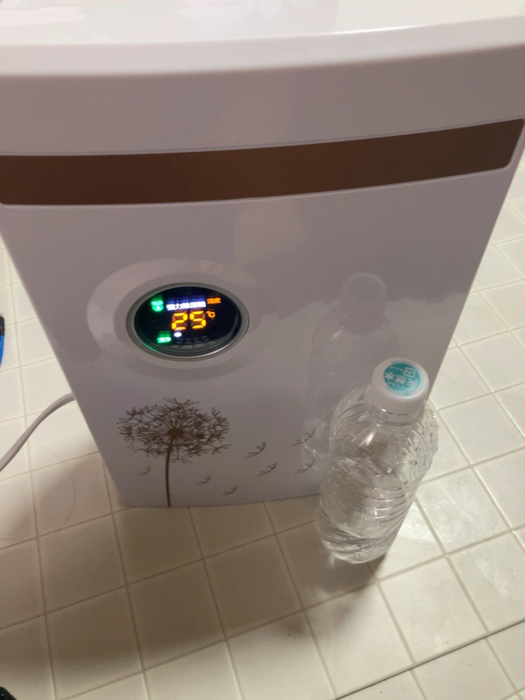 除湿機 GB-100 2.2Lタンクの写真2枚目