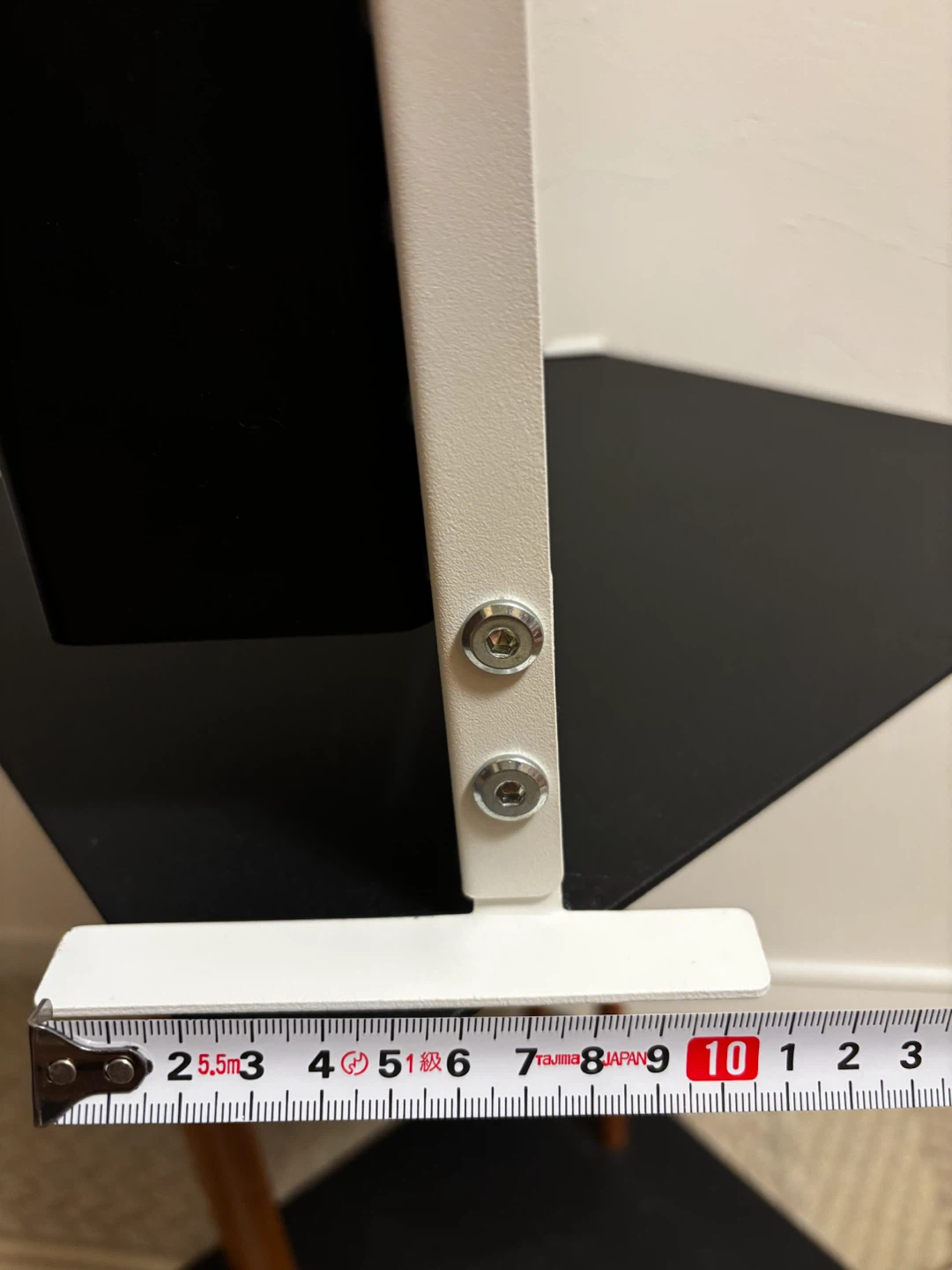 卓上ペグボード スチール製 フック×7 ペン立て付きの写真4枚目