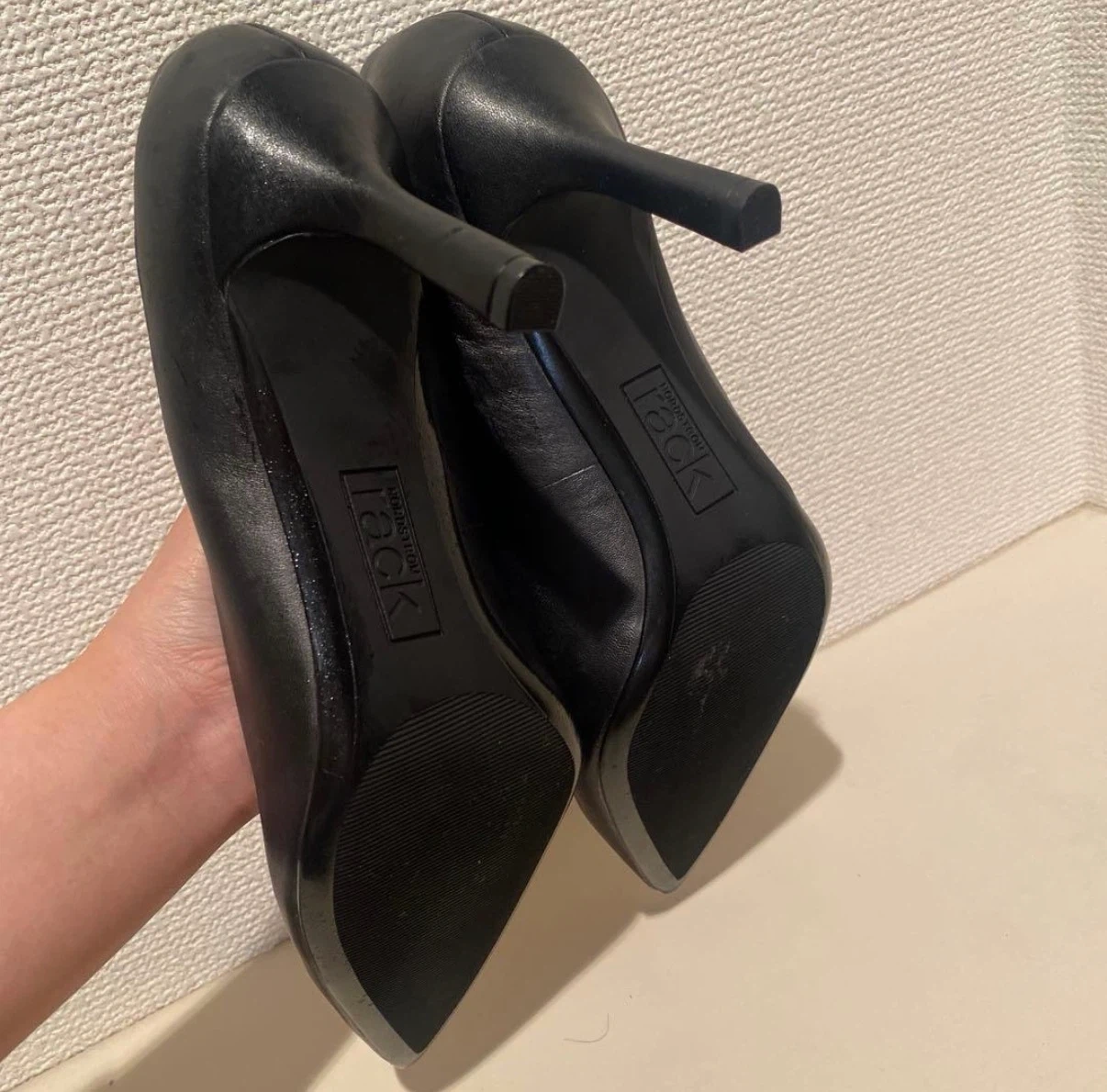 ノードストロームラック パンプス 黒の写真4枚目