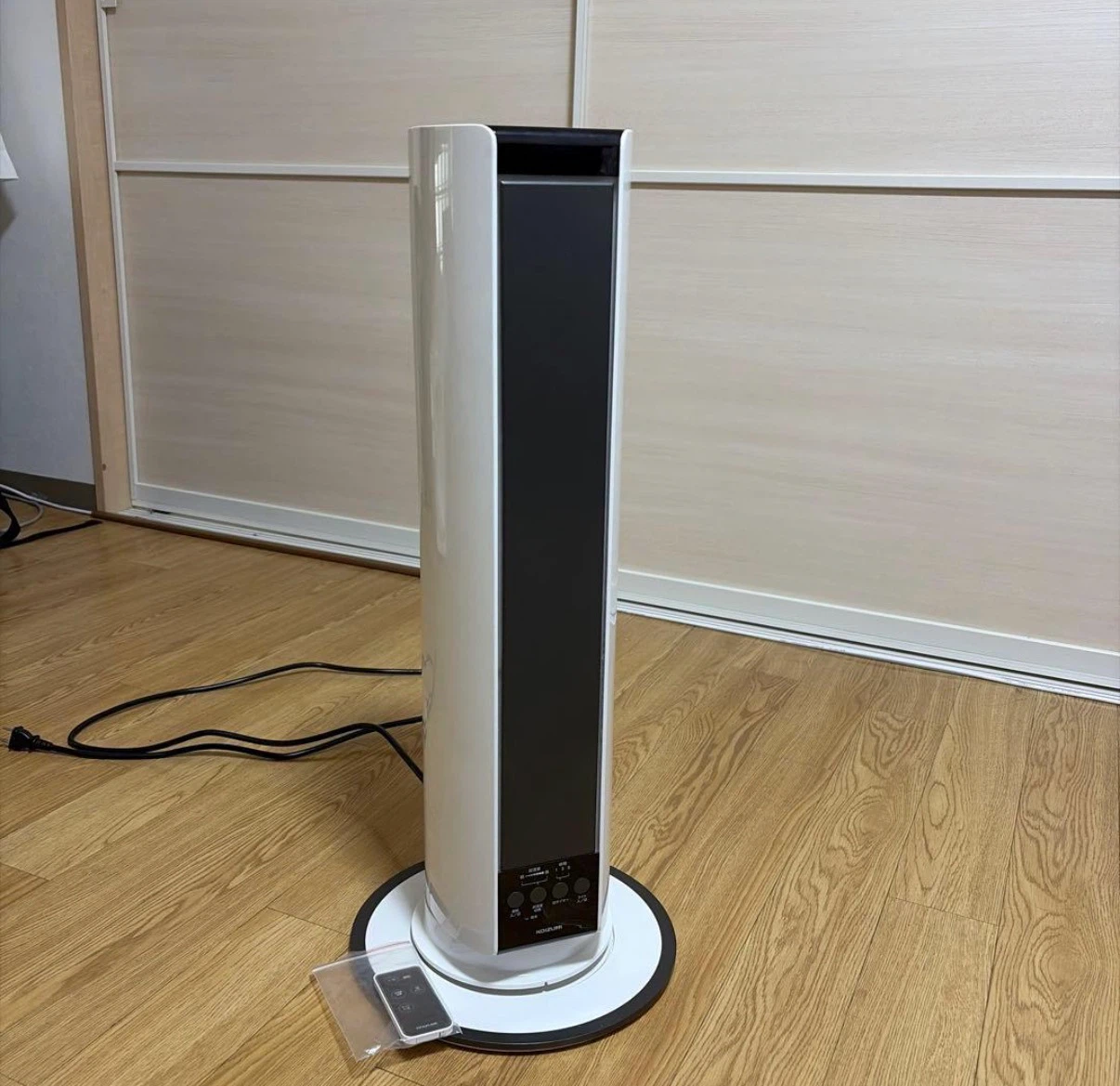 コイズミ タワー型加湿器 ホワイト