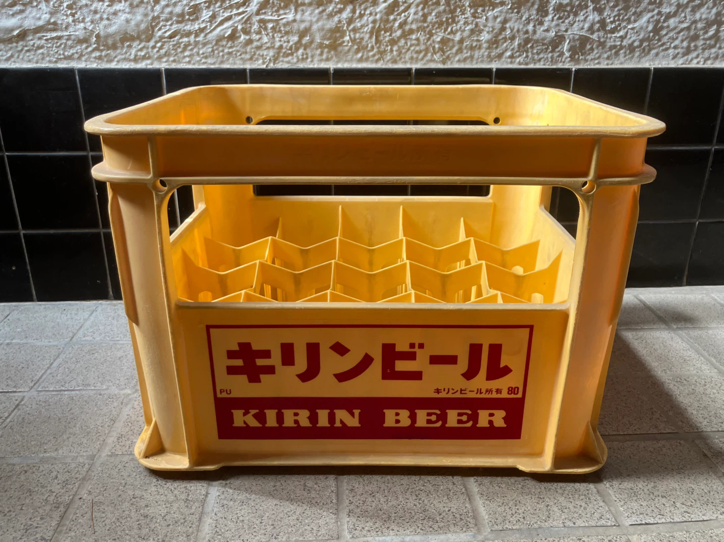キリンビール 樹脂製 ビールケース P箱の写真2枚目