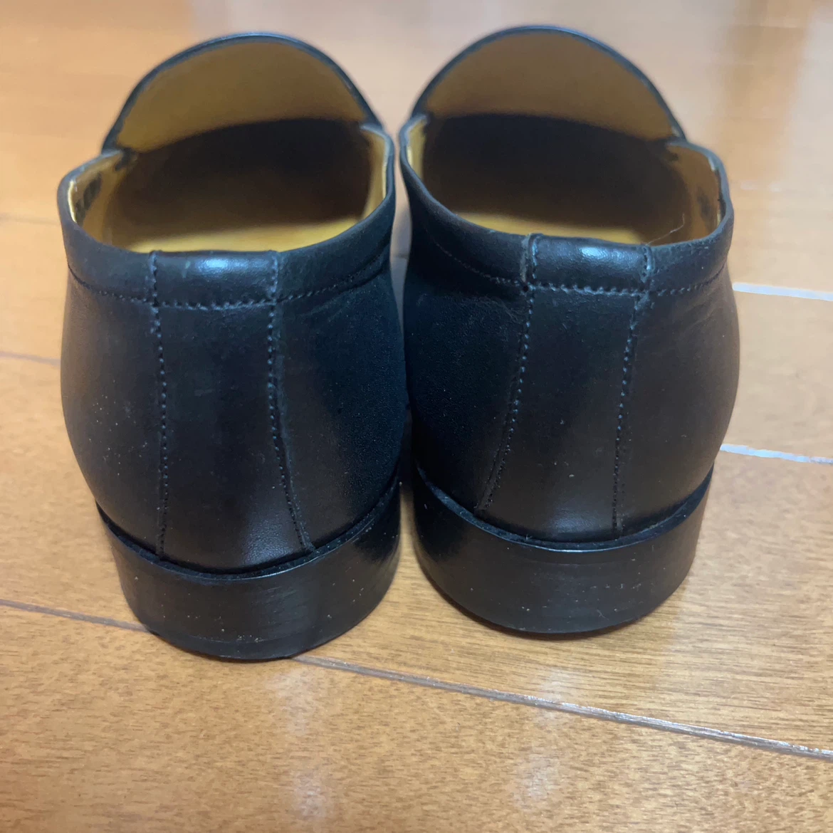 バリー ローファー ブラックの写真3枚目
