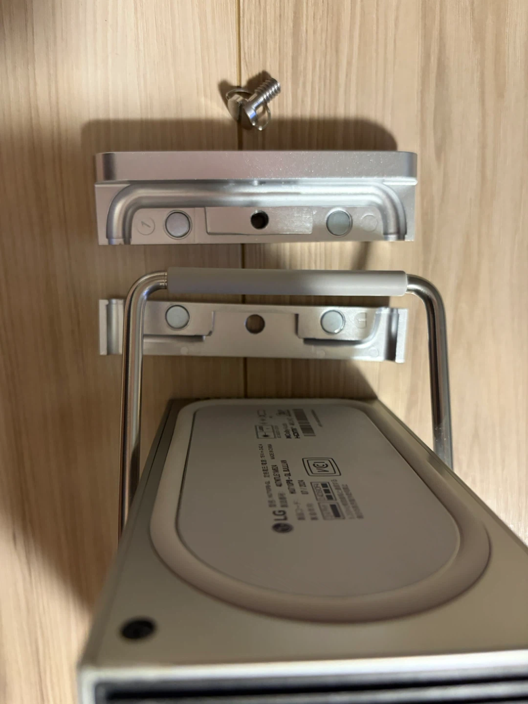 【超美品】LG CineBeam Q 4Kプロジェクターの写真5枚目