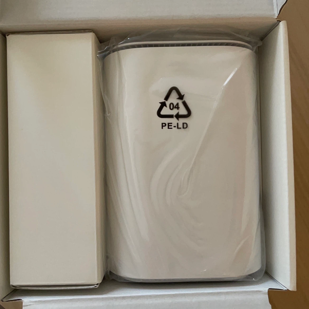 Speed Wi-Fi HOME 5G L11の写真2枚目