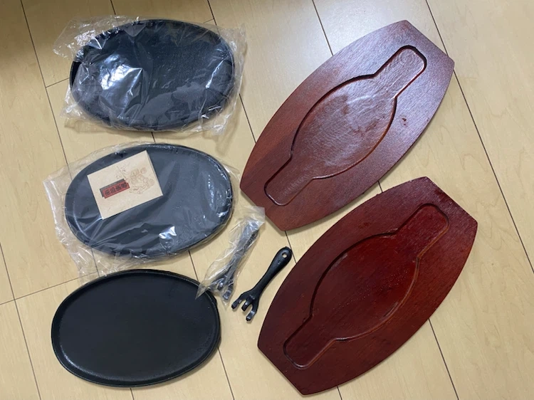 南部鉄器 ステーキ皿 3枚セット 木製敷台付きの写真4枚目