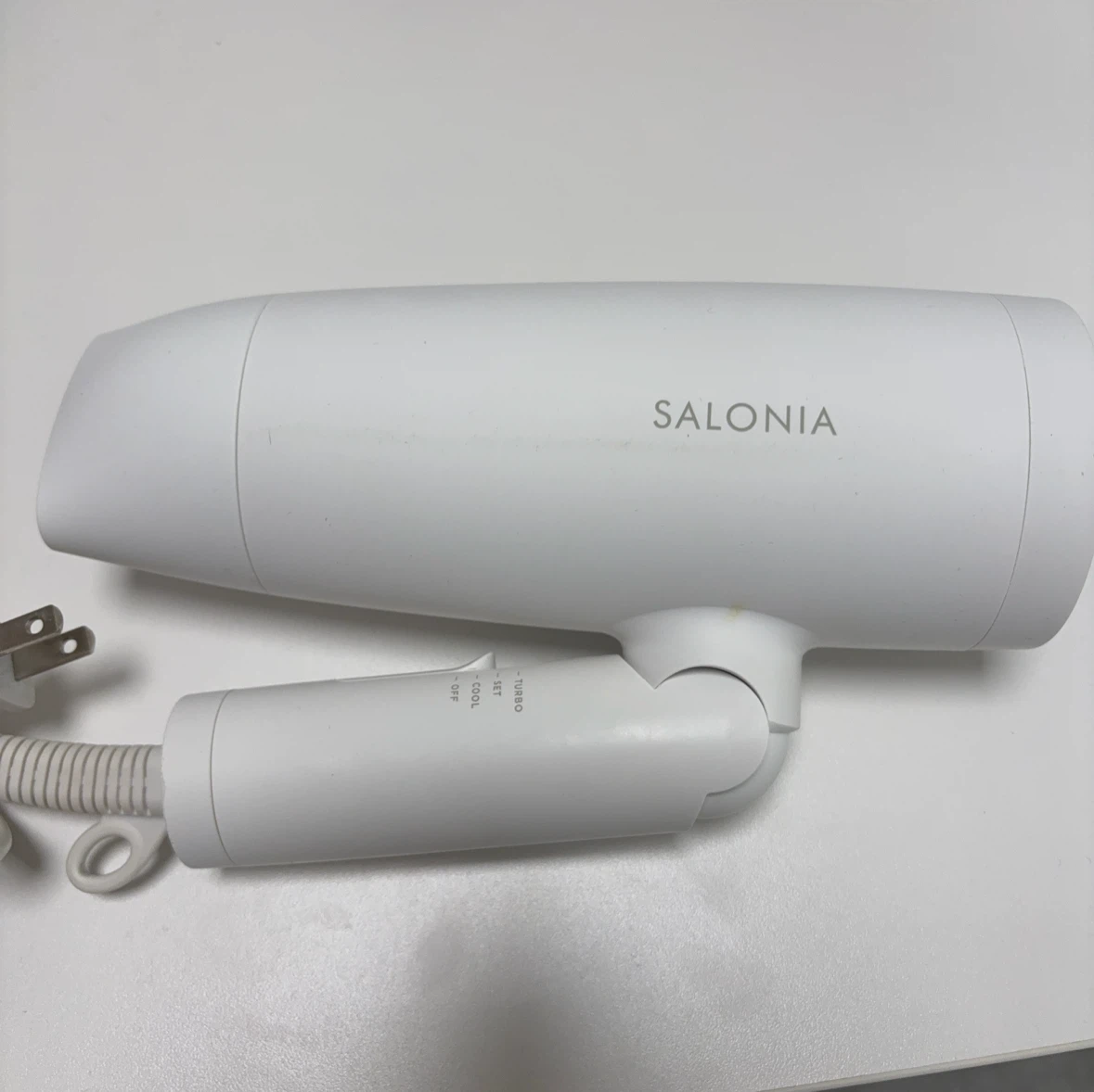 サロニア ヘアドライヤー ホワイト