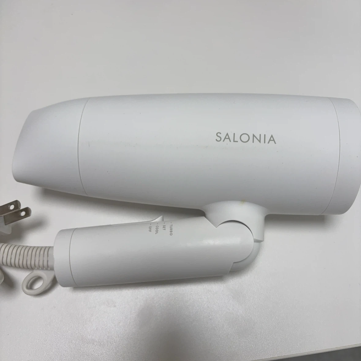 サロニア ヘアドライヤー ホワイト