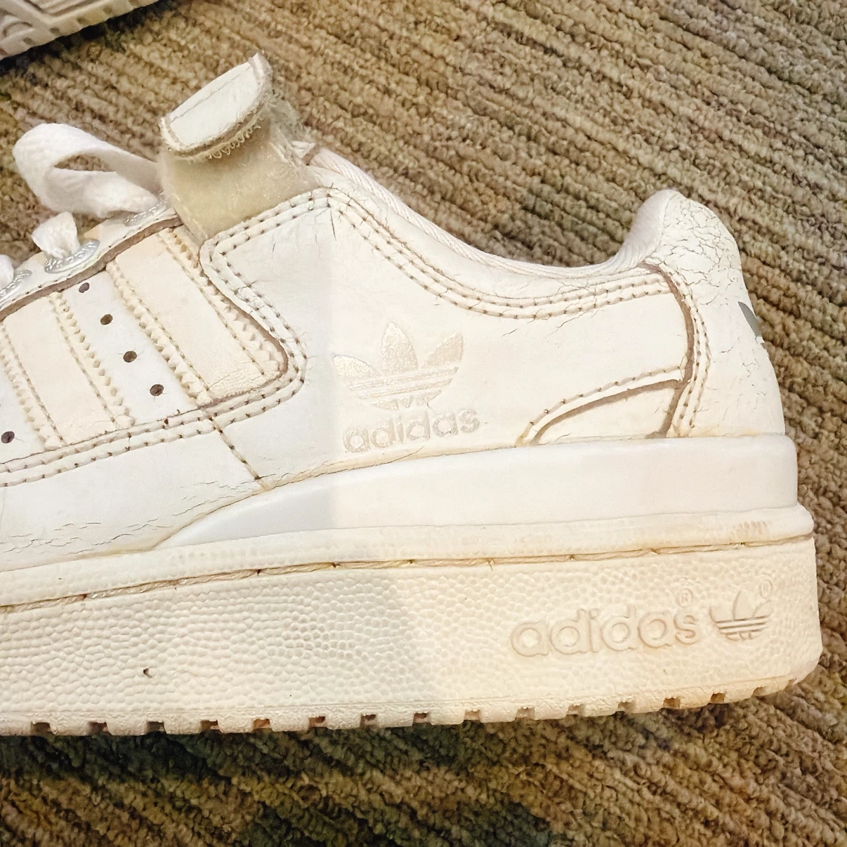 adidas FORUM LOW(フォーラム ロー) 25cmの写真3枚目
