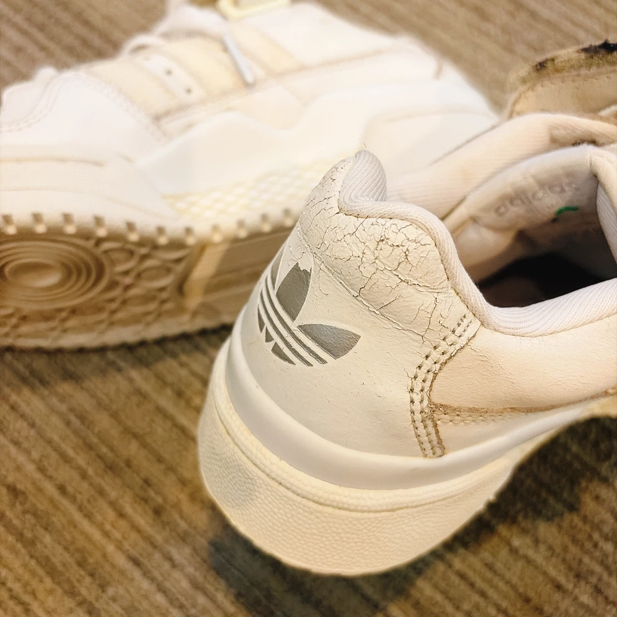 adidas FORUM LOW(フォーラム ロー) 25cmの写真4枚目