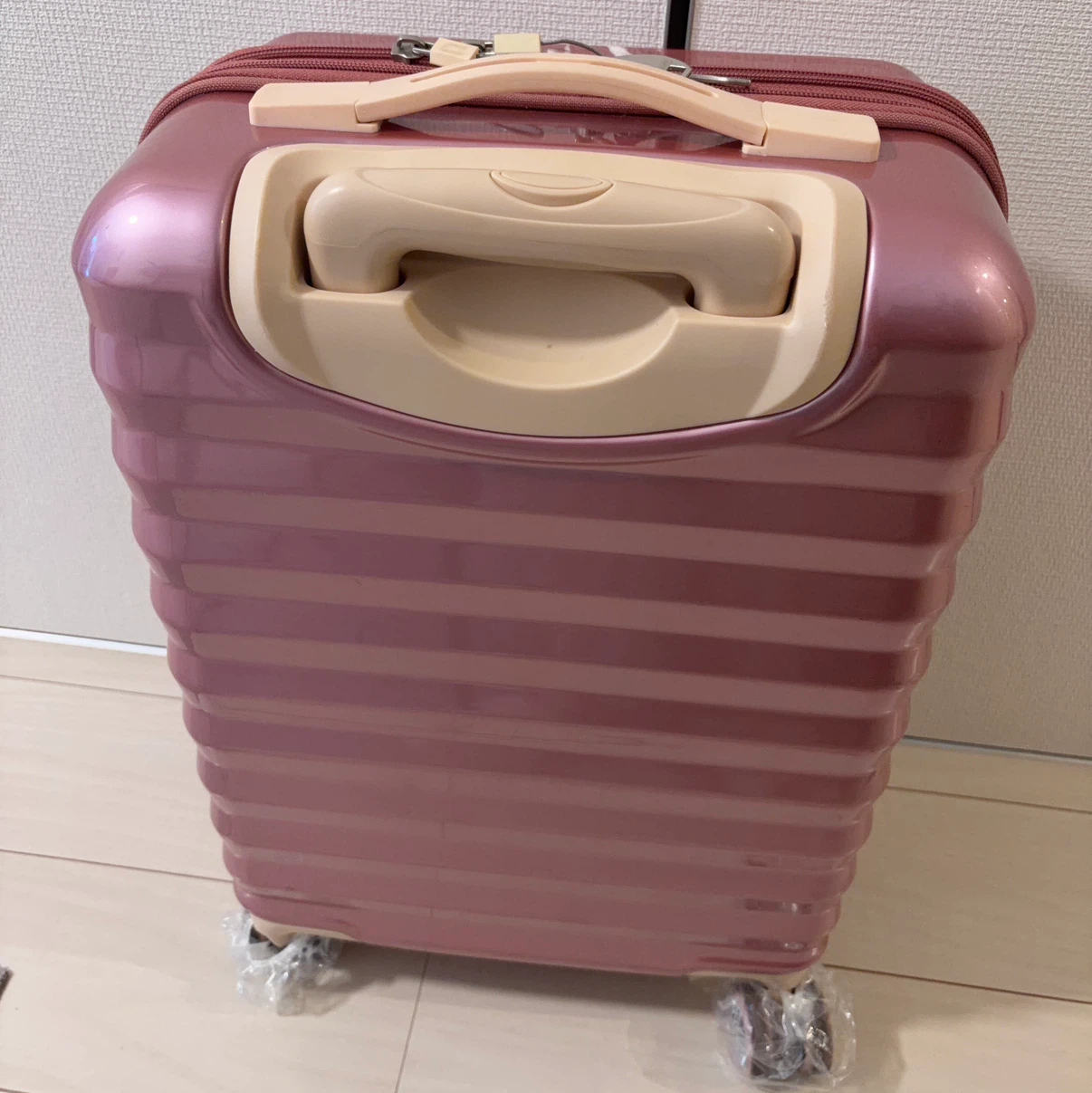 キャリーケース ACTUSの写真2枚目
