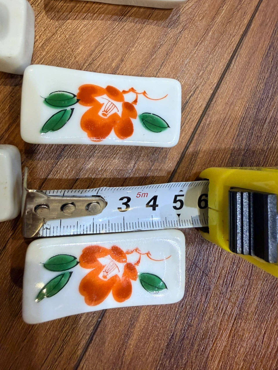 箸置き 9 個セット 椿柄 陶器の写真4枚目