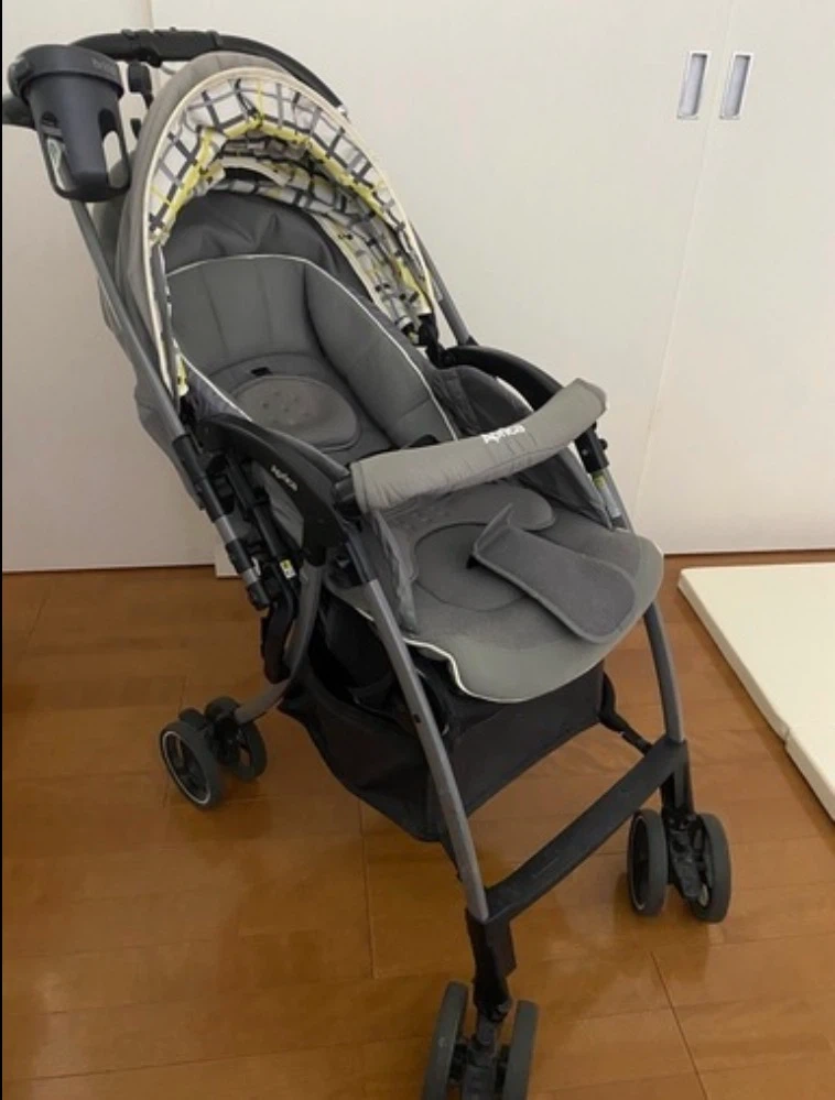 アップリカ ベビーカー グレー
