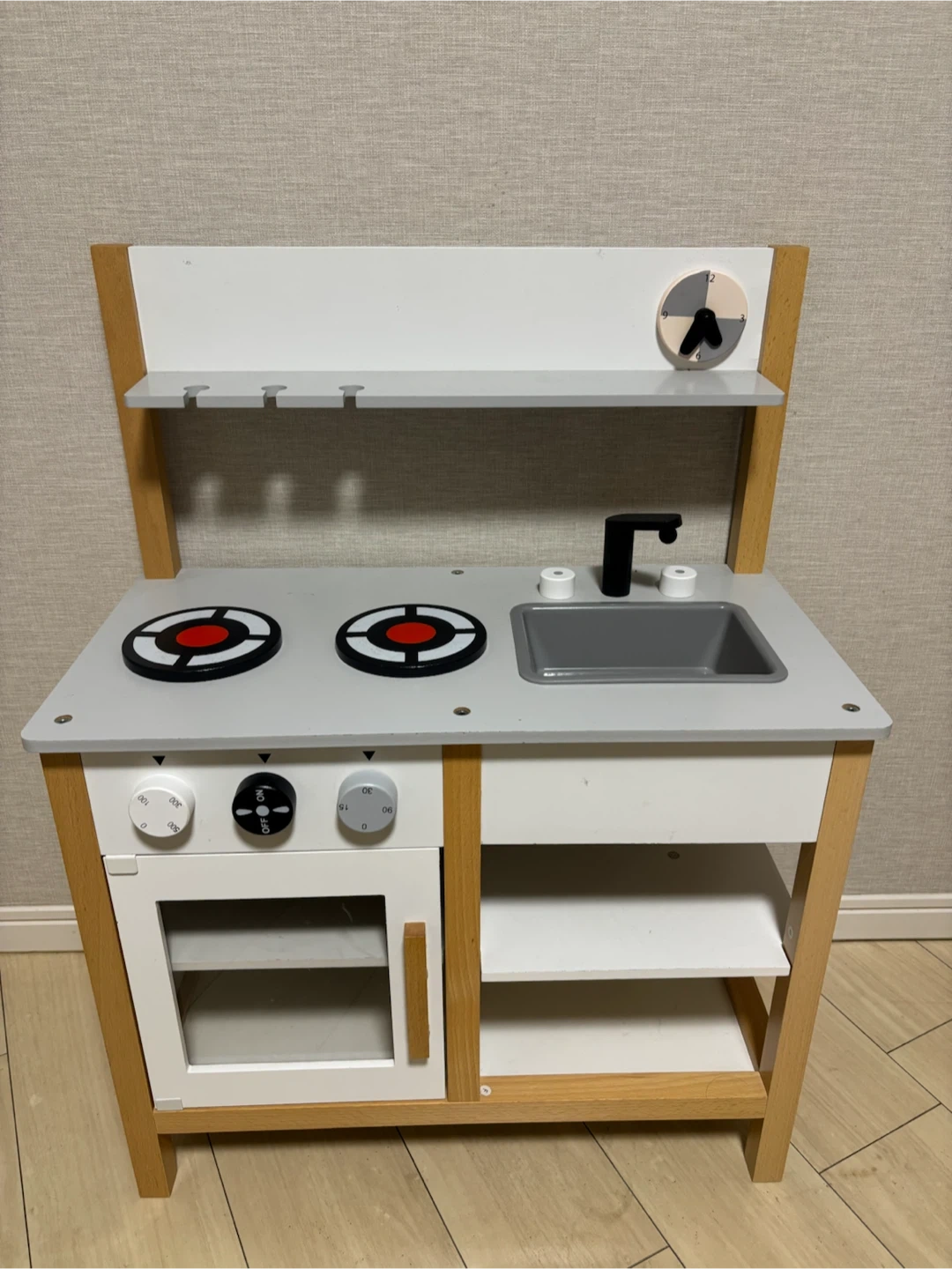 木製 おままごとキッチン コンロ シンク付きの写真2枚目