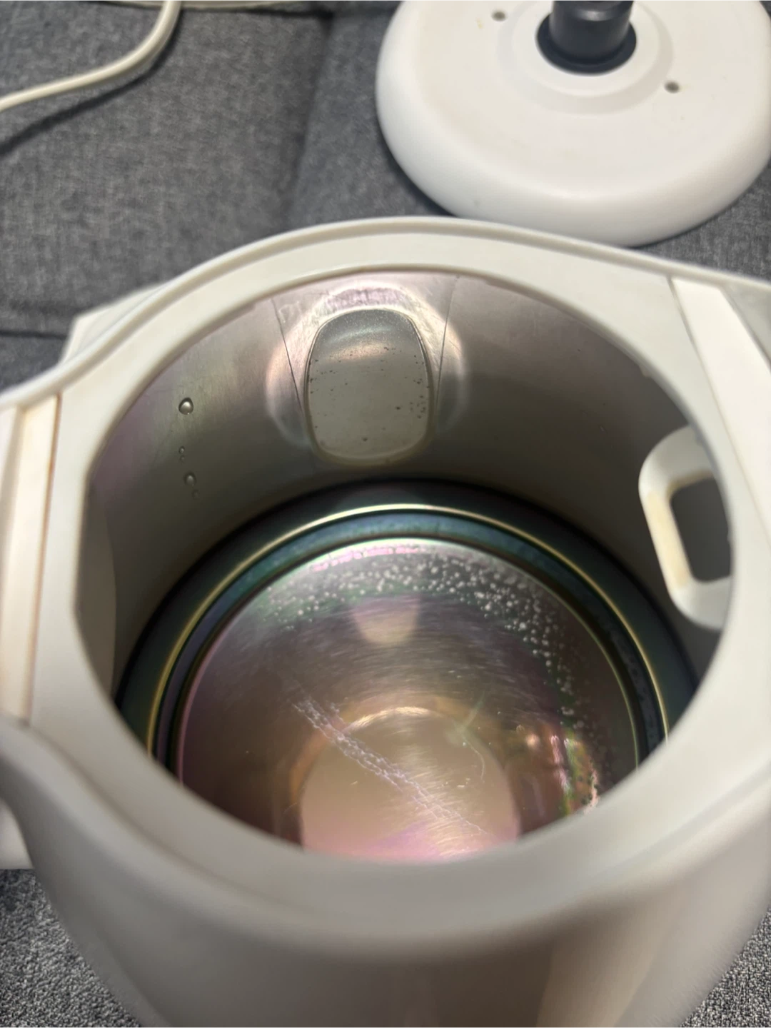 ティファール 電気ケトル アプレシア 0.8Lの写真4枚目