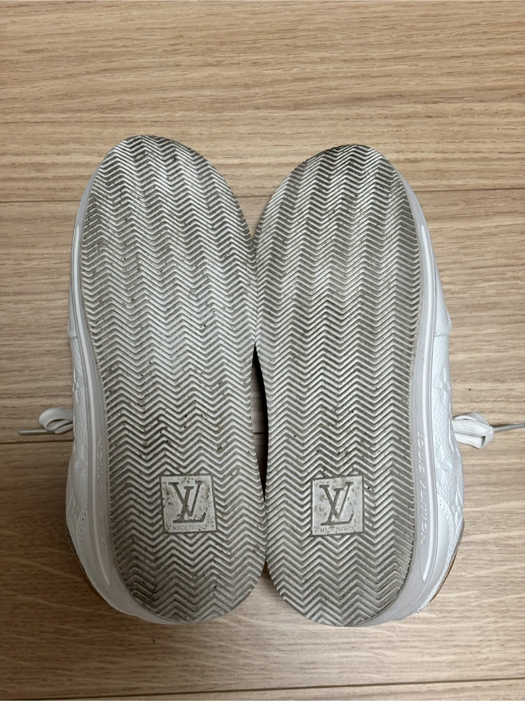 (louis vuitton)ルイヴィトン スニーカー 白 24cmの写真3枚目
