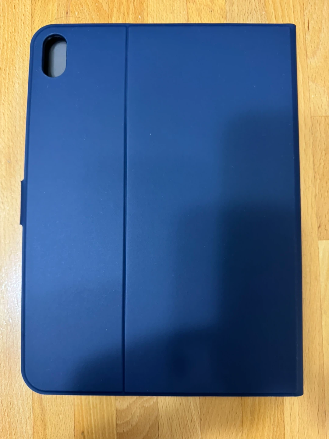 タブレット用手帳型ケース ネイビーの写真2枚目