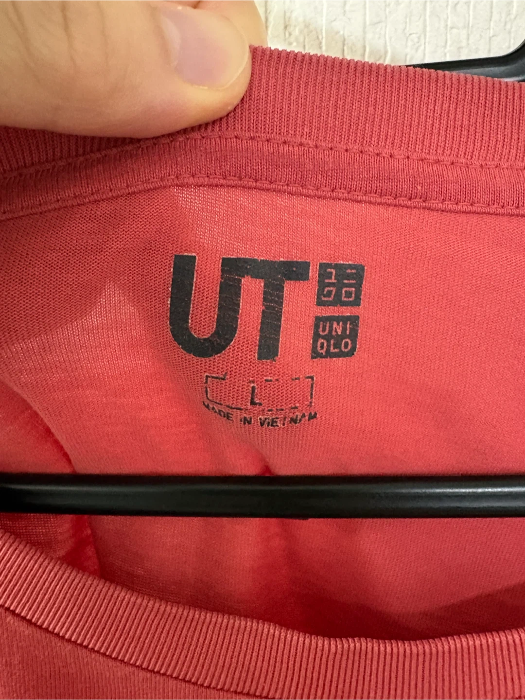 ユニクロ 幽遊白書 蔵馬 Tシャツ 赤 Lの写真3枚目