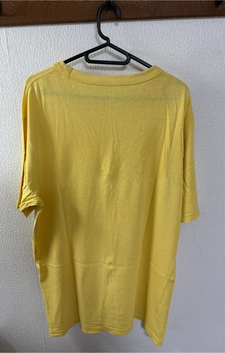 無地UNIQLO Tシャツ イエロー　Lサイズの写真2枚目
