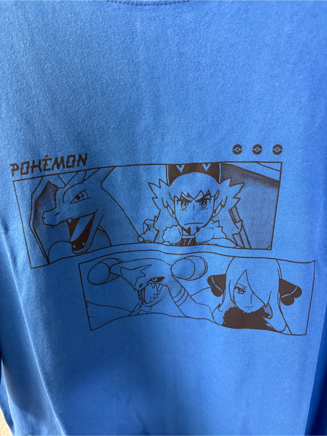 ユニクロ ポケモンマスターズEX UT ブルー Lサイズの写真3枚目