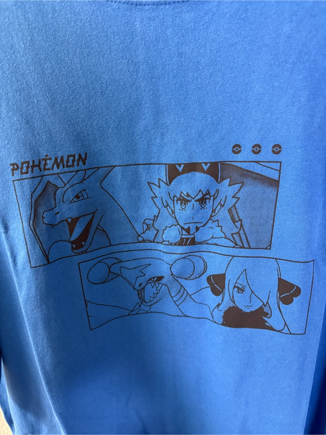 ユニクロ ポケモンマスターズEX UT ブルー Lサイズの写真3枚目