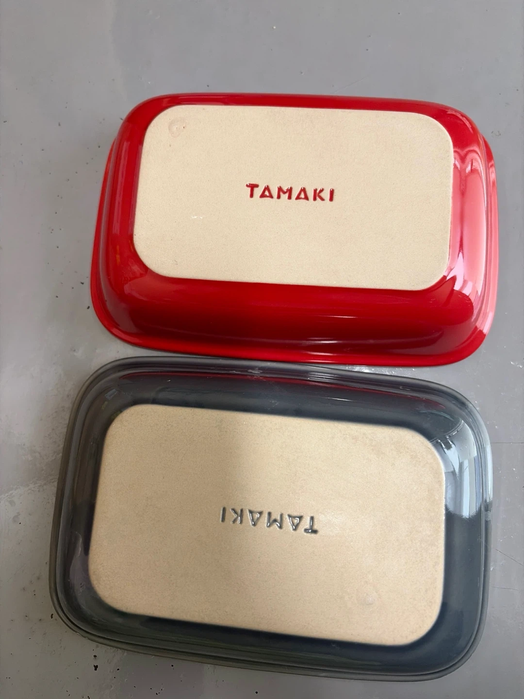 タマキ 耐熱皿 2個セット レッド・グレーの写真2枚目
