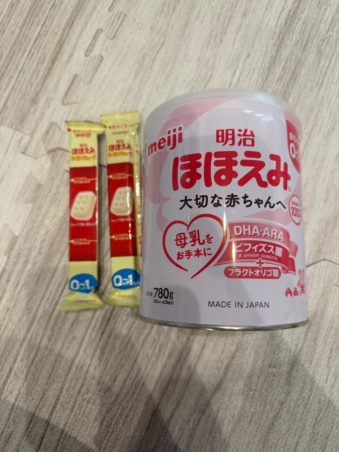 明治 ほほえみ 粉ミルク ＋らくらくキューブ2本