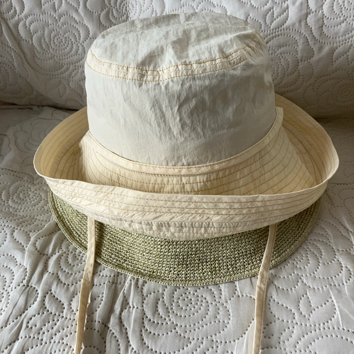 チャビーパックス バケットハット アイボリー 58cm