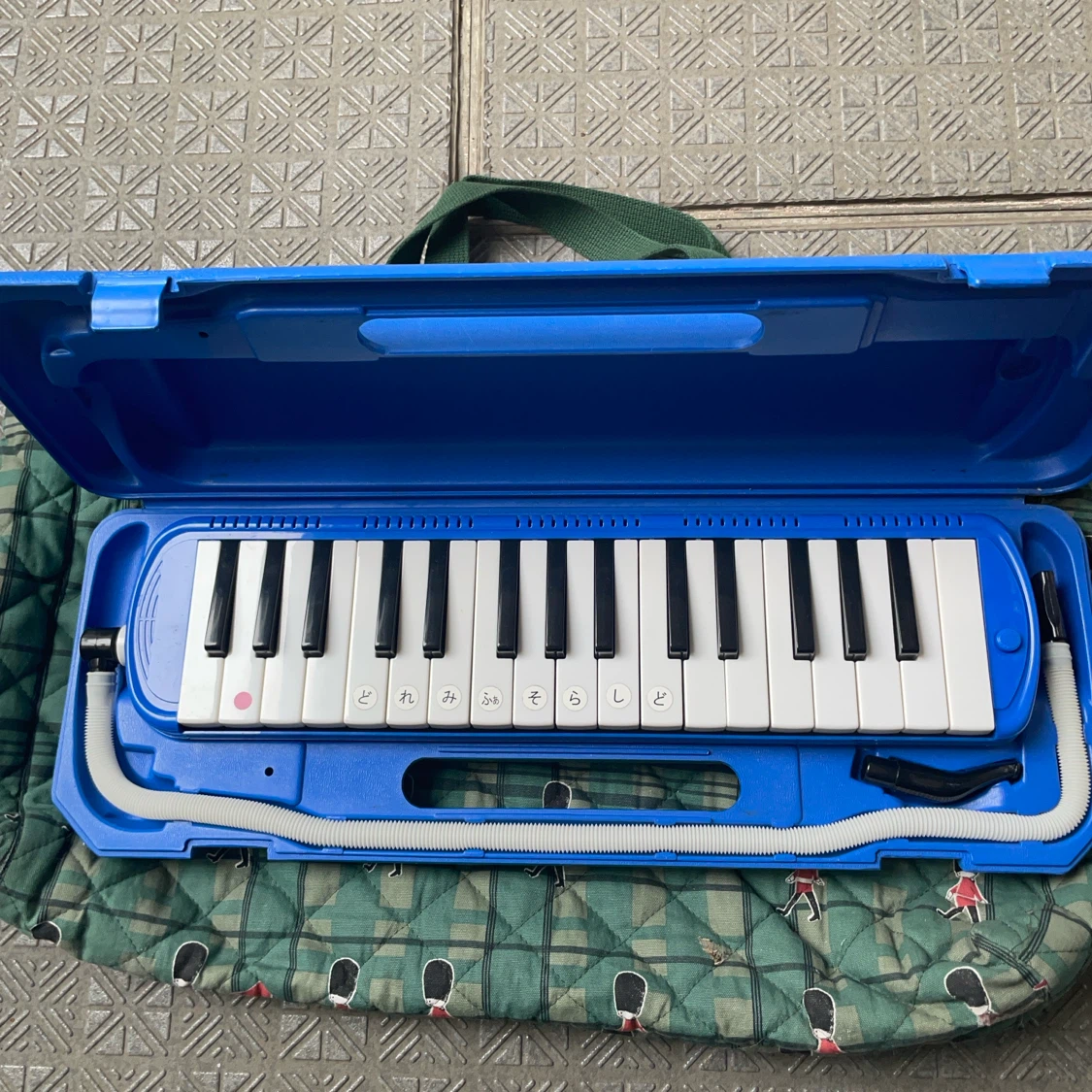 メロディピアノ 鍵盤ハーモニカ ケース付きの写真2枚目